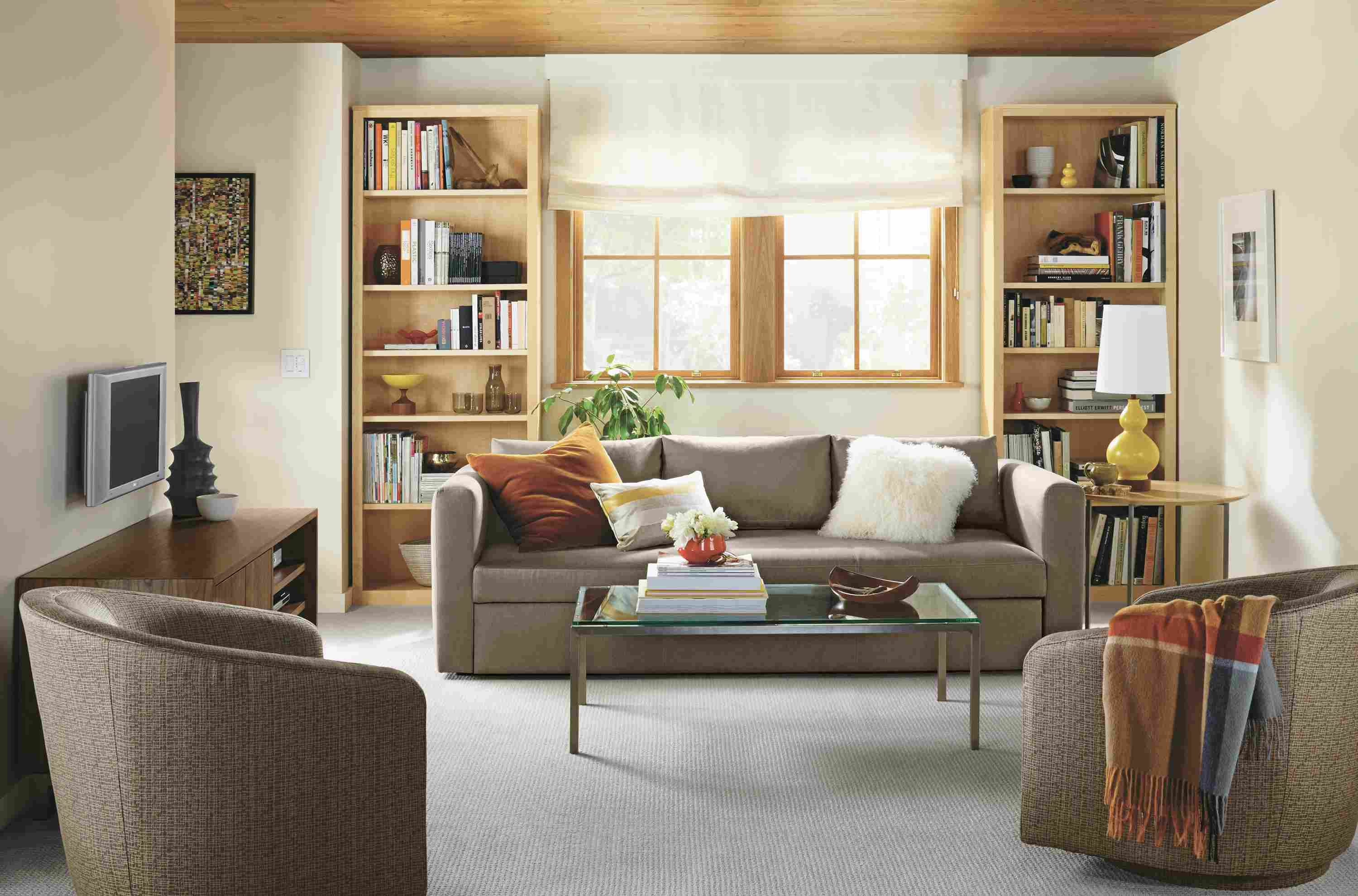 Living room with Oxford sleeper sofa in dawson otter.