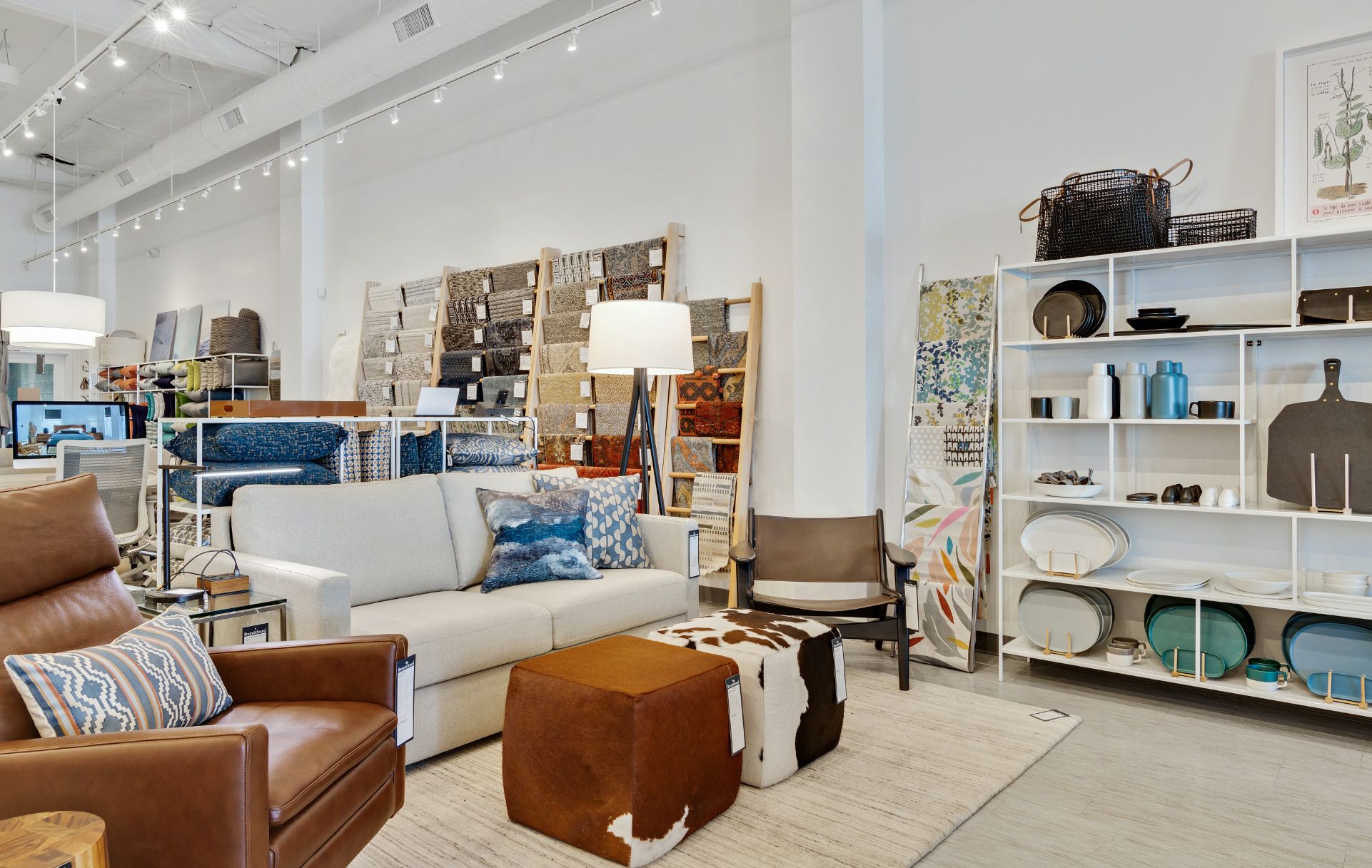 Palm Springs Showroom 7