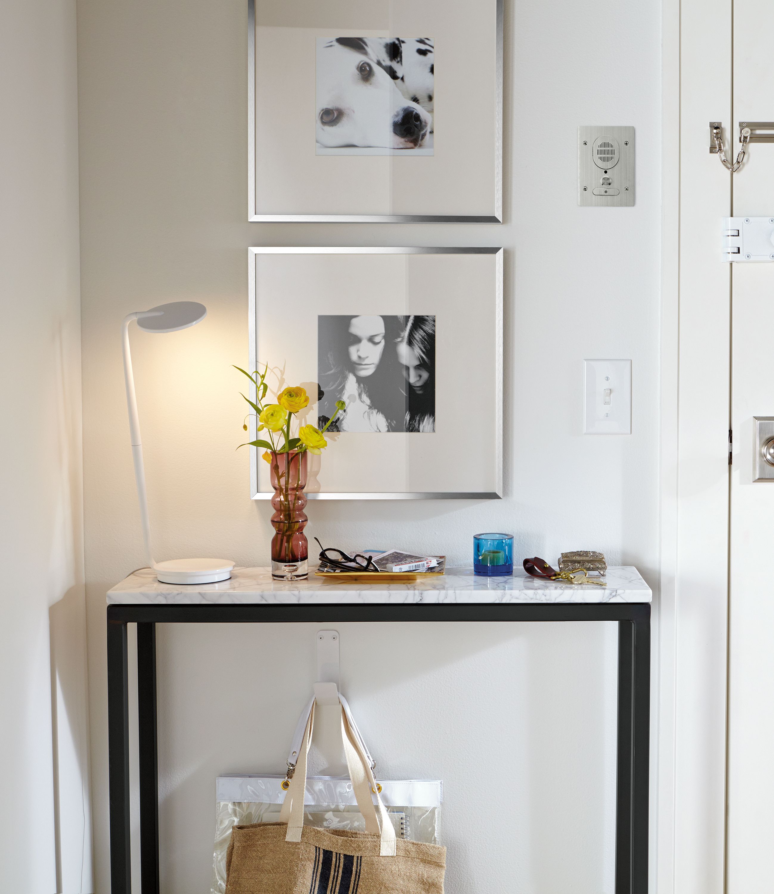 Detail of Parsons 32w table.