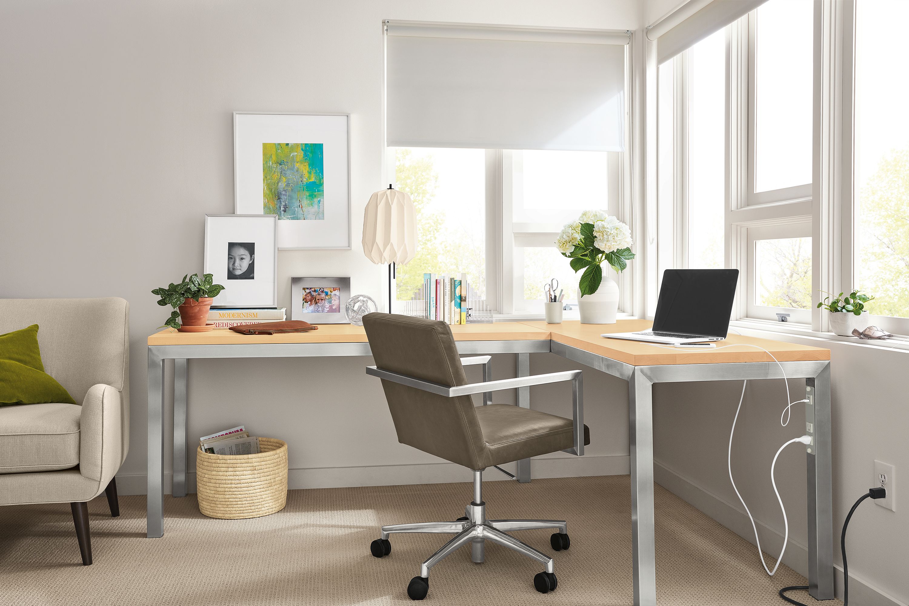 60w 24d desk with 60w 24d left-facing return, right leg power cord - maple top and stainless steel base with silver power plate