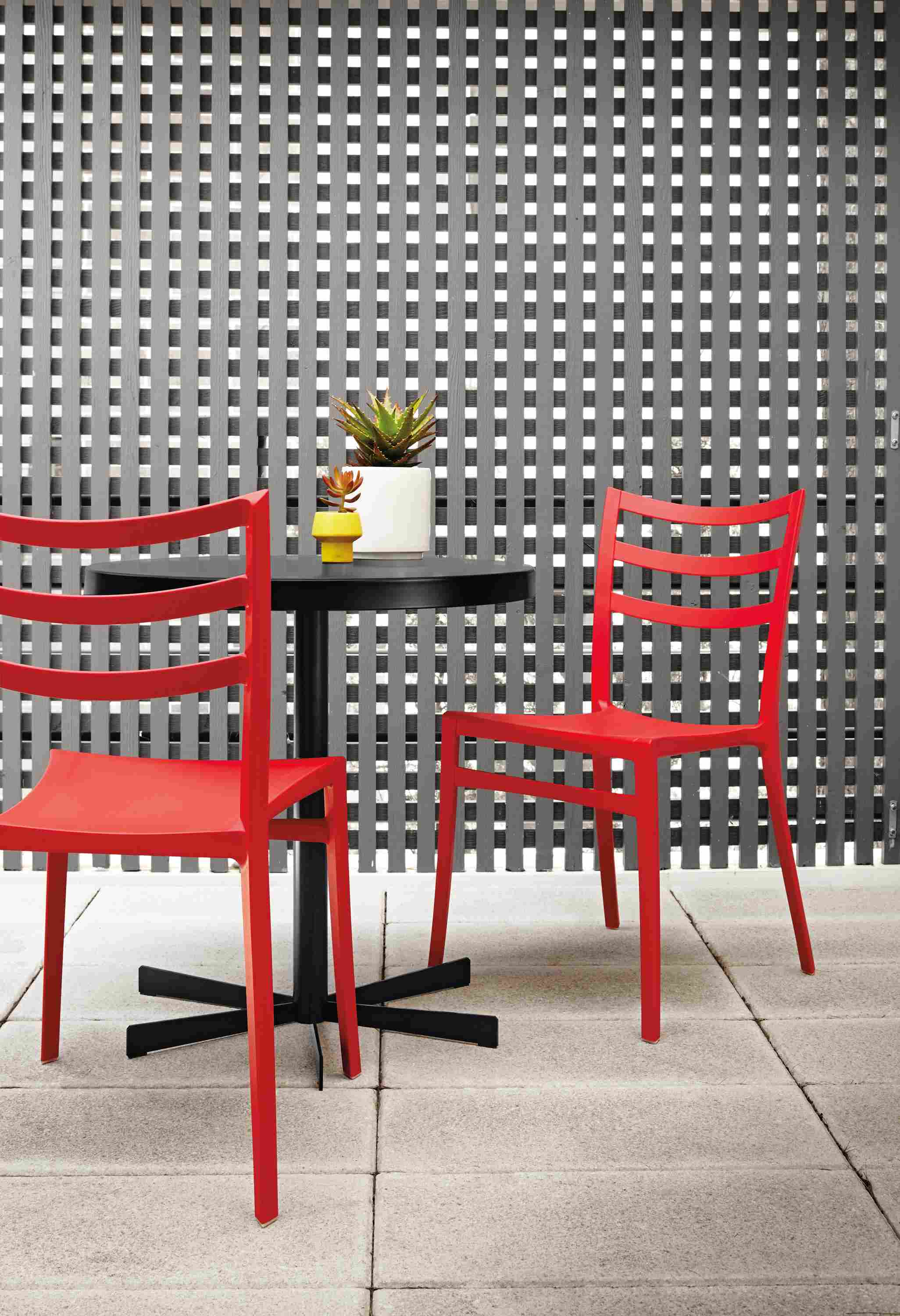 Detail of Penelope dining table.