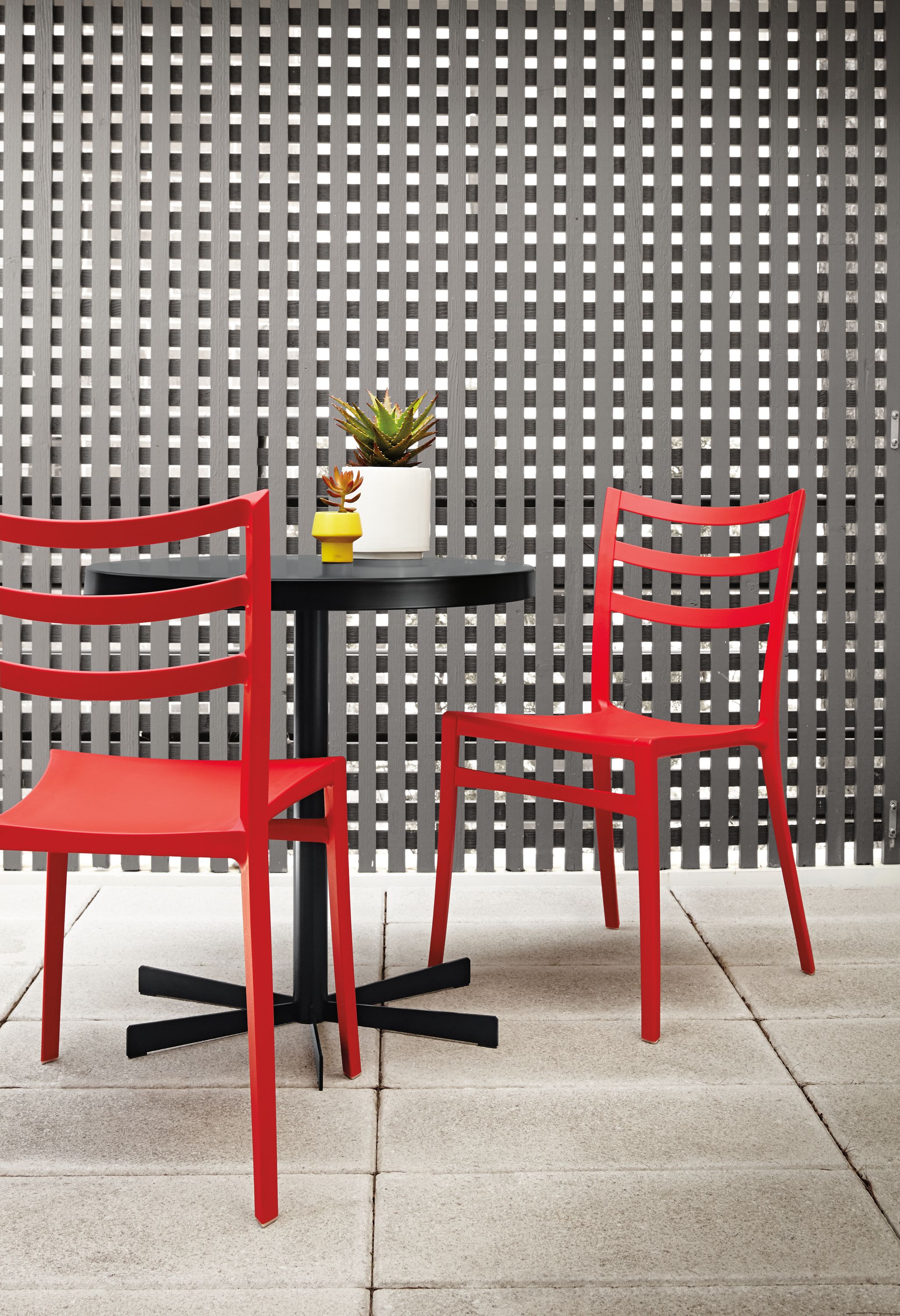 Detail of Penelope dining table.