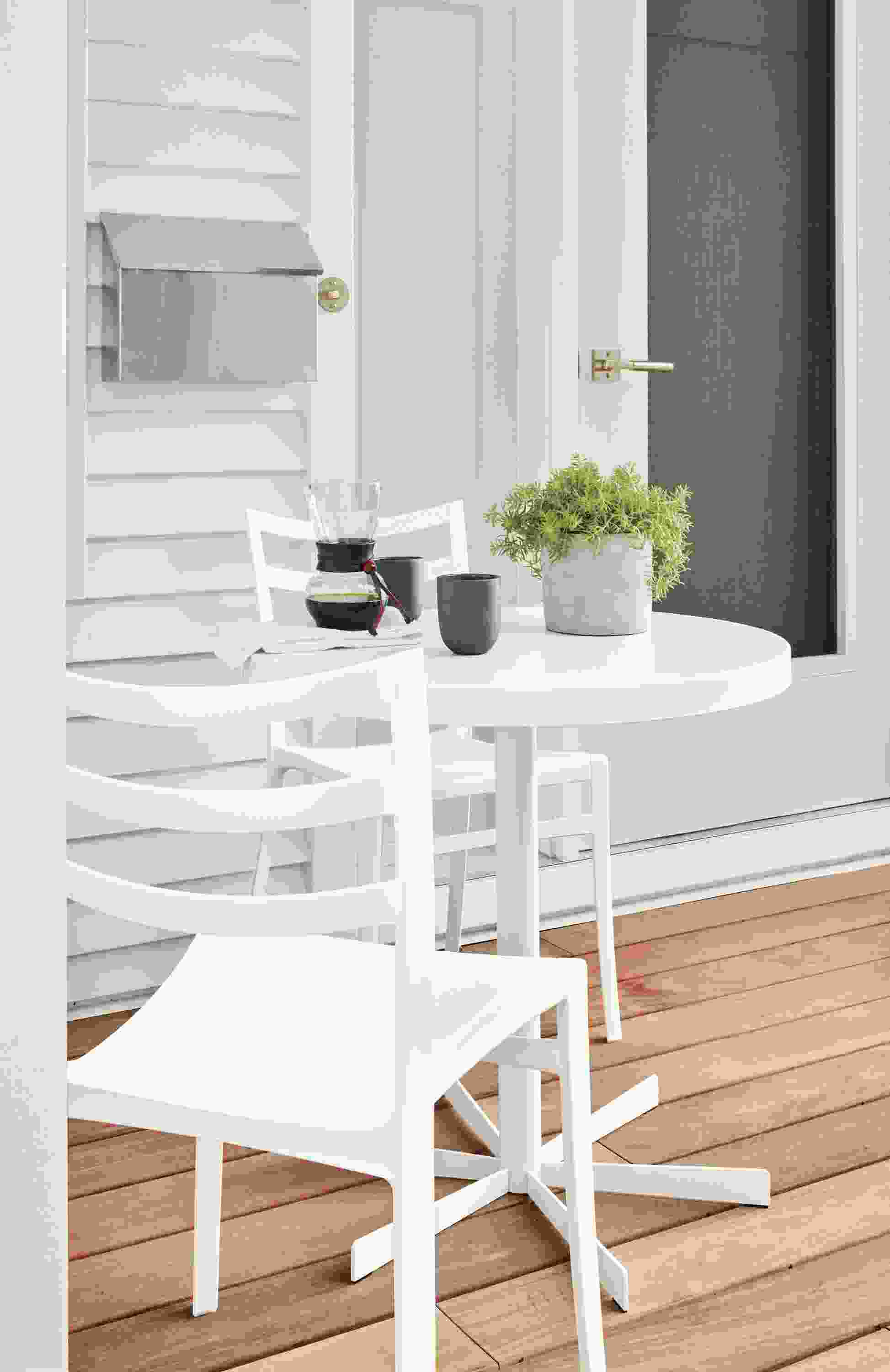 Detail of Penelope round table.