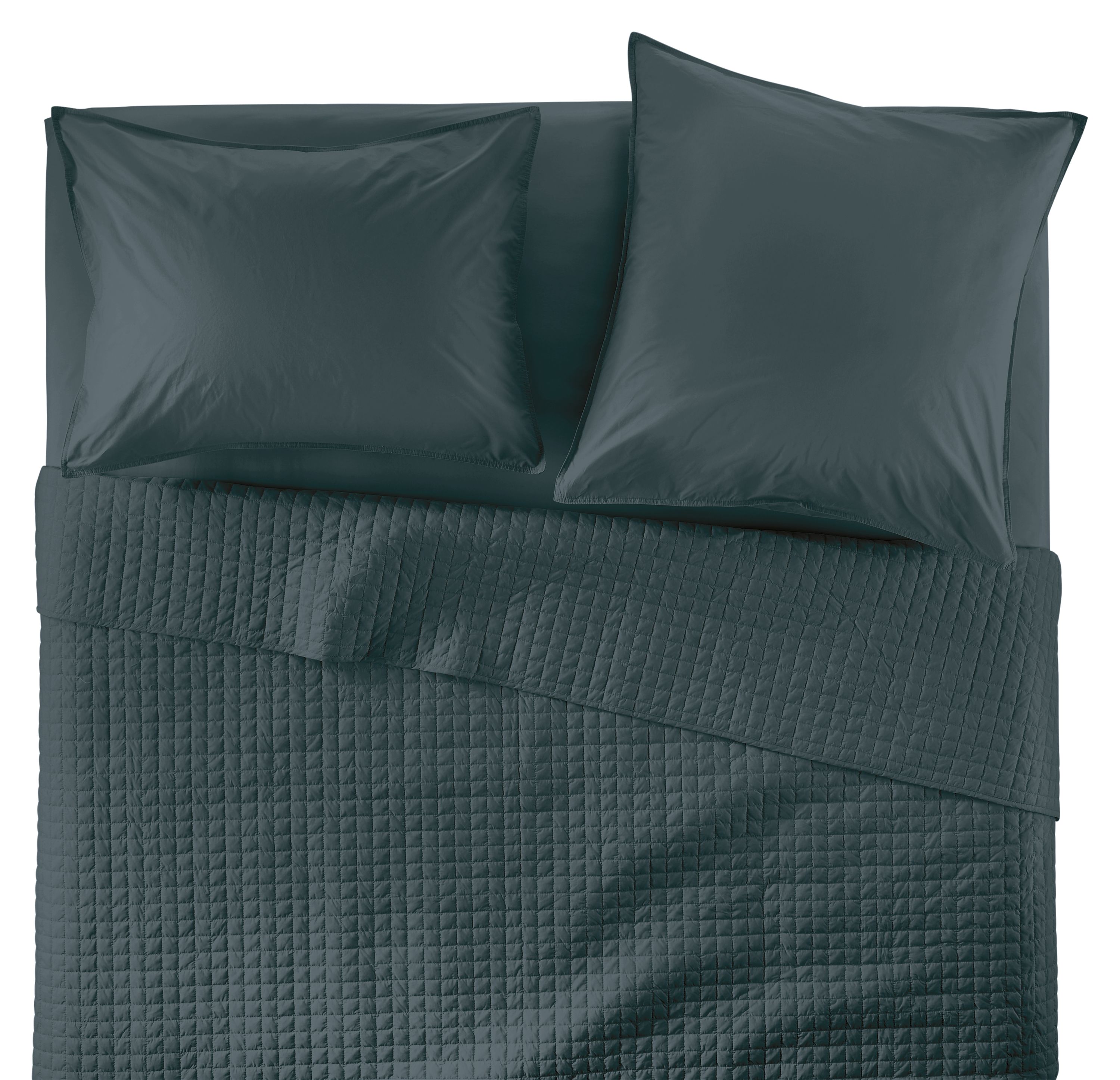 Overhead view of Core queen bed with Signature Percale quilted coverlet, fitted sheet and shams in dark slate.