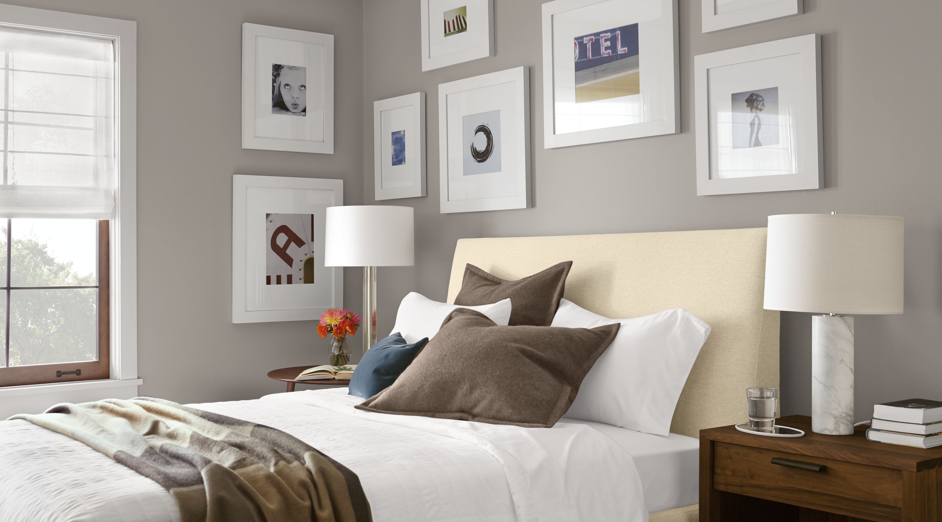 Bedroom with Profile wide frame with mat in white.