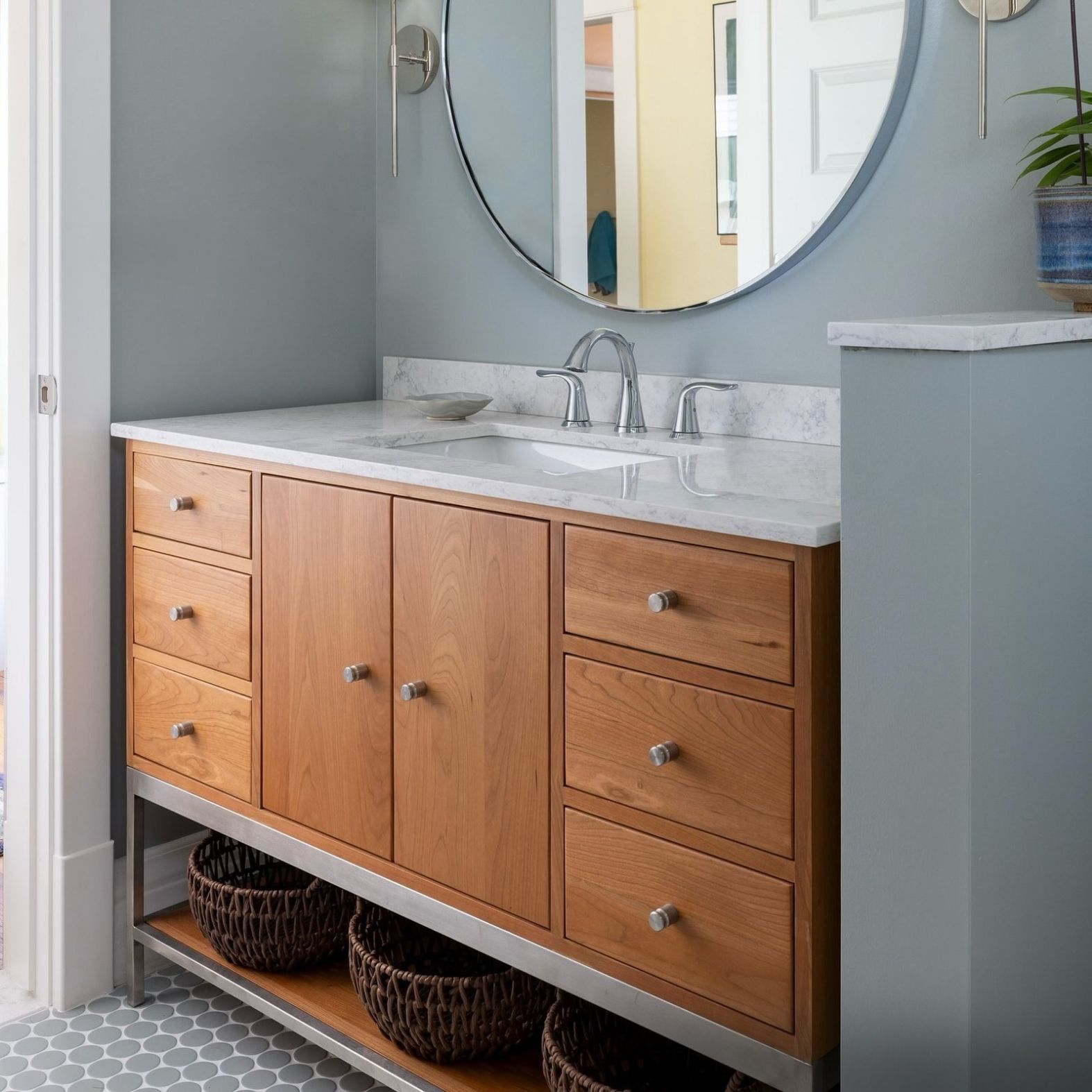 - @giraffedesignbuild