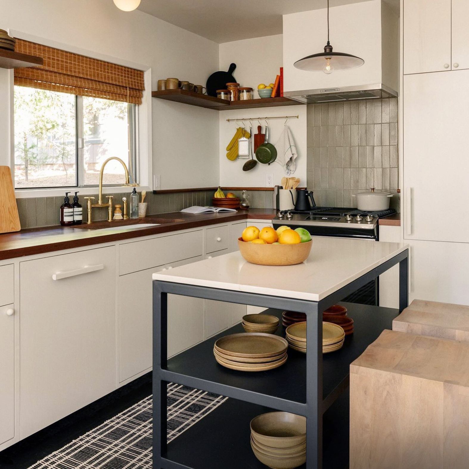 – @thehouseonpinemountain