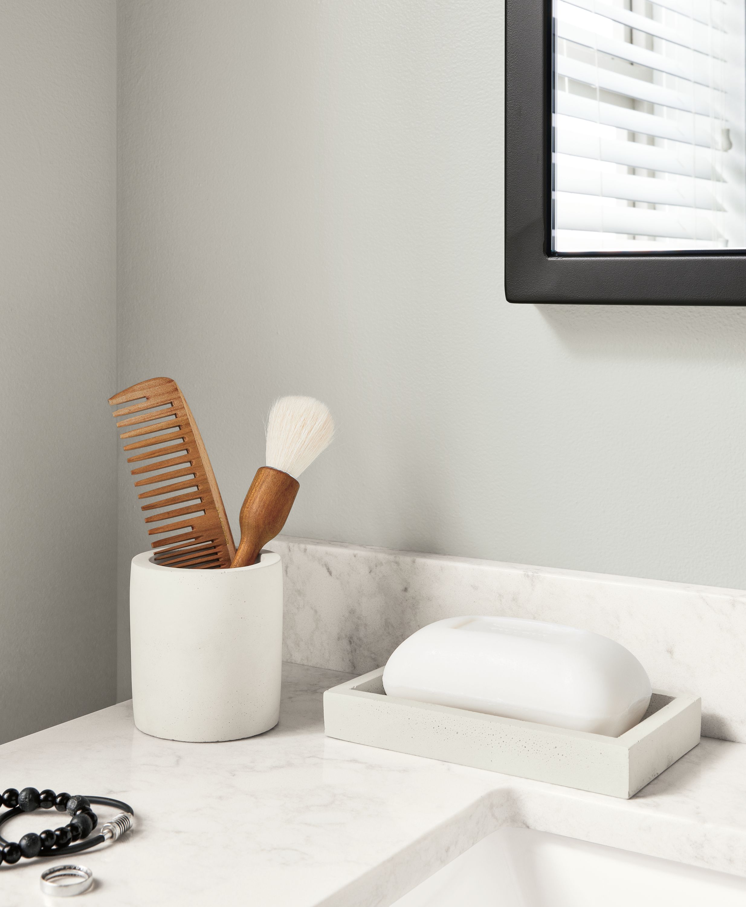 Saco tumbler in white