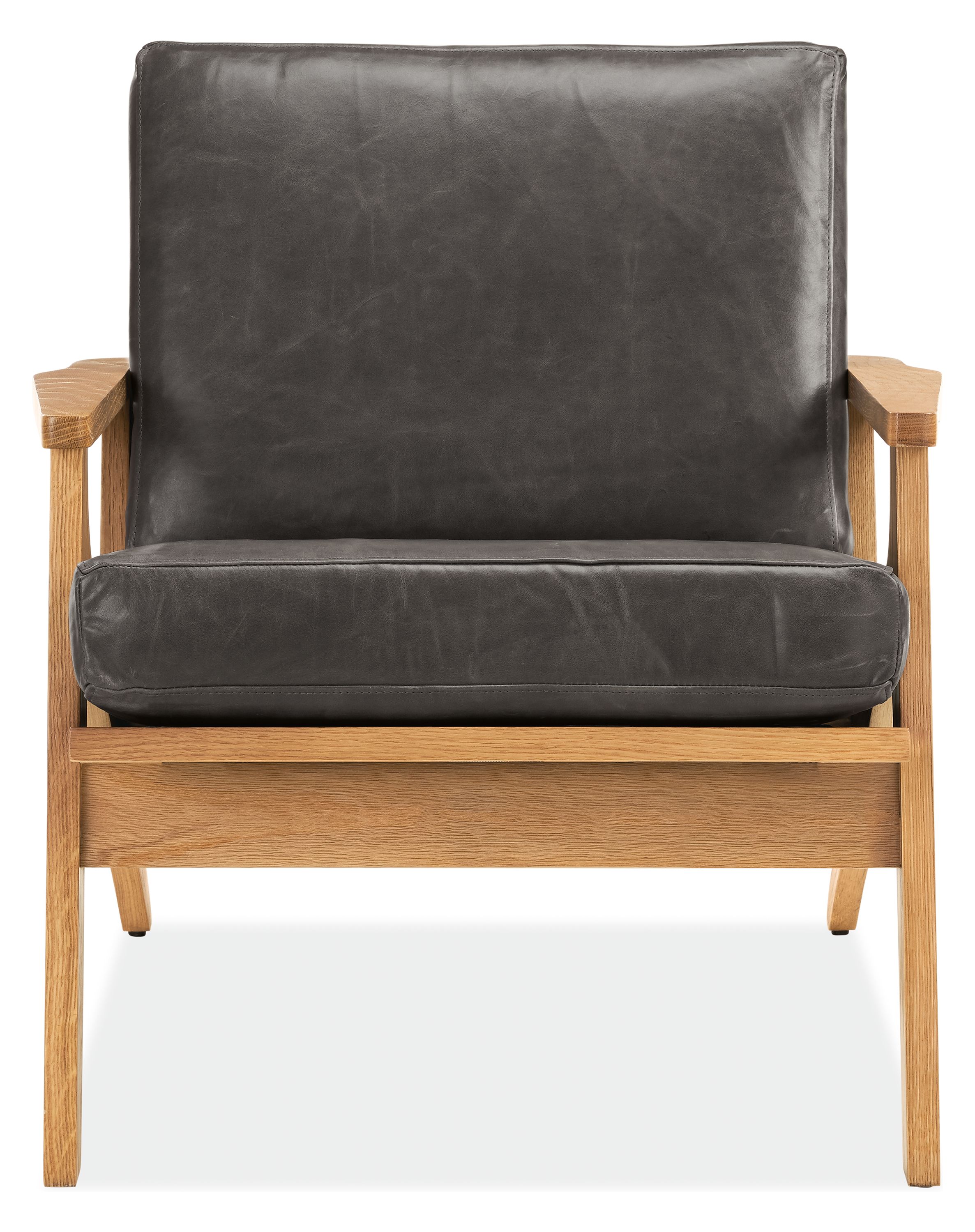 Front view of Sanna Chair in Vento.