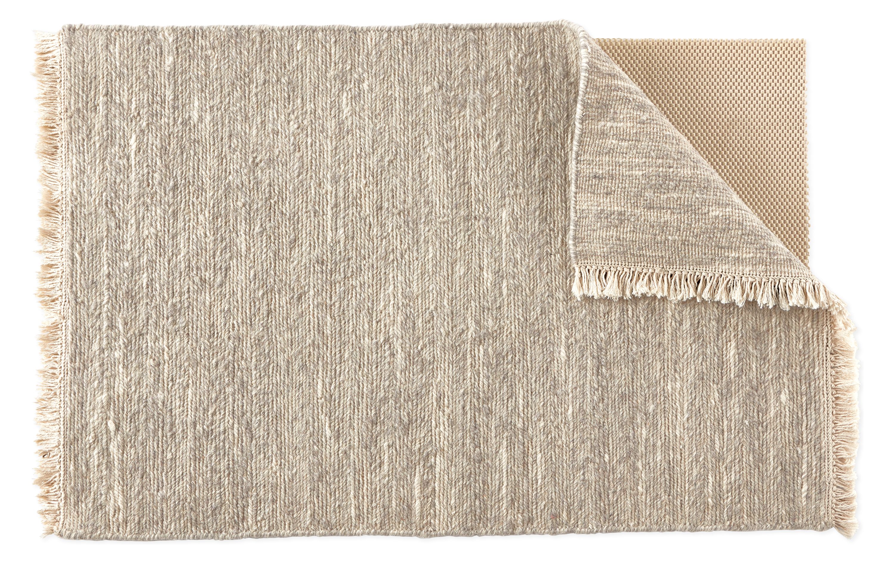 Detail image of dia rug in grey.