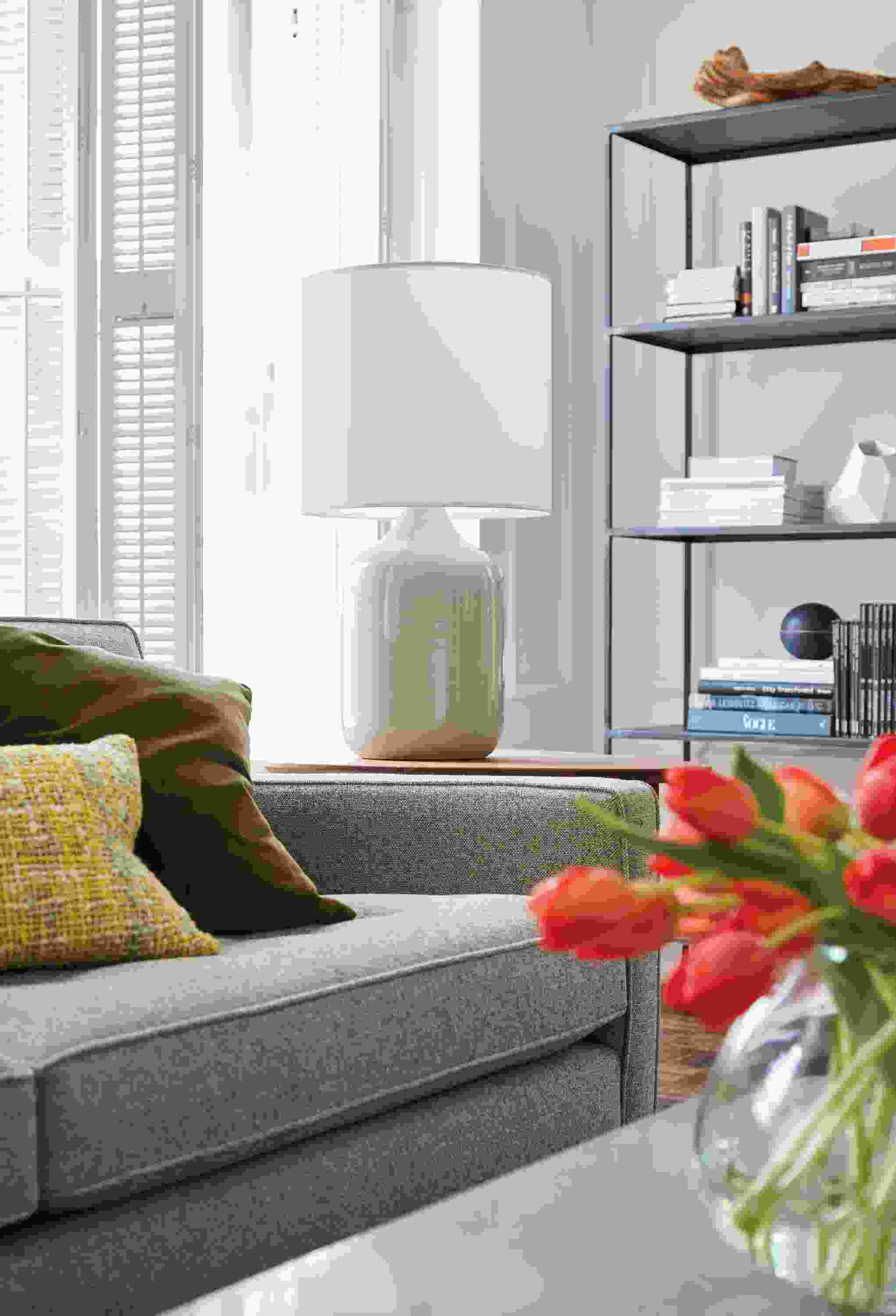 Living room with Serena table lamp in grey and Reese sofa in Tatum Grey.