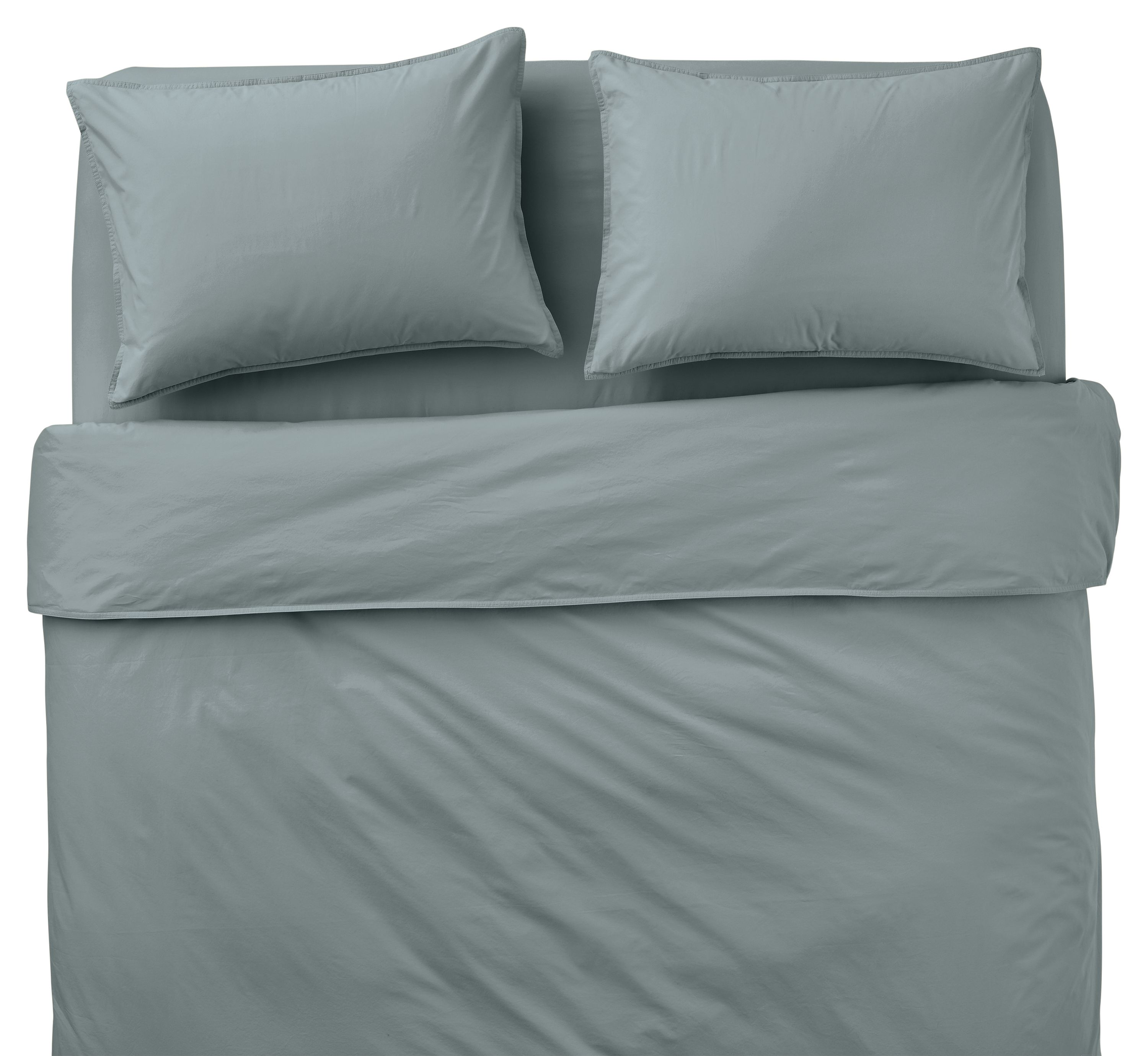 Overhead view of soft-washed percale full/queen duvet set and sheet set in lake on a Core queen bed.