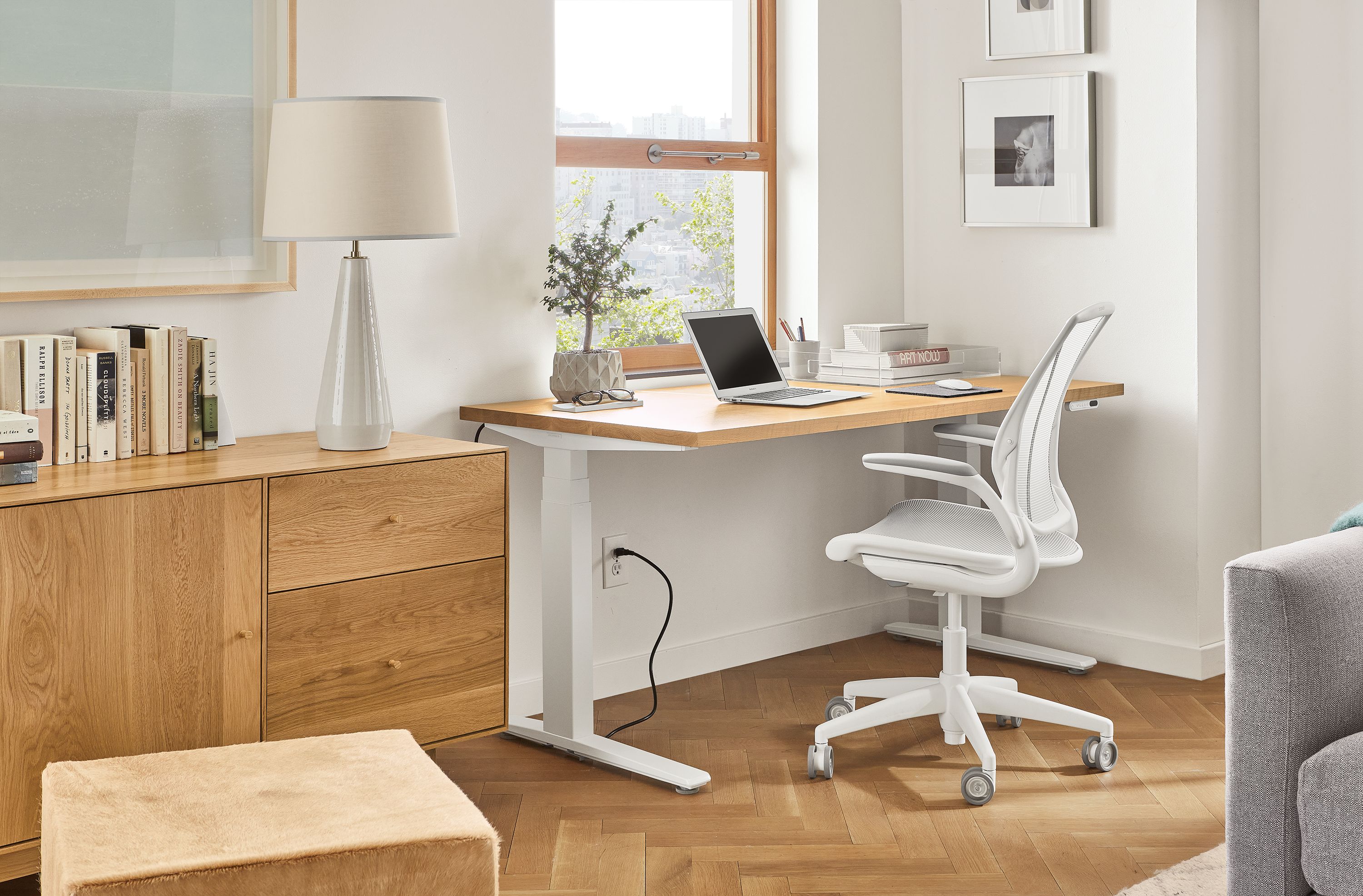 room setting including SW desk, diffrient world chair, hudson file cabinet, kalindi rug.