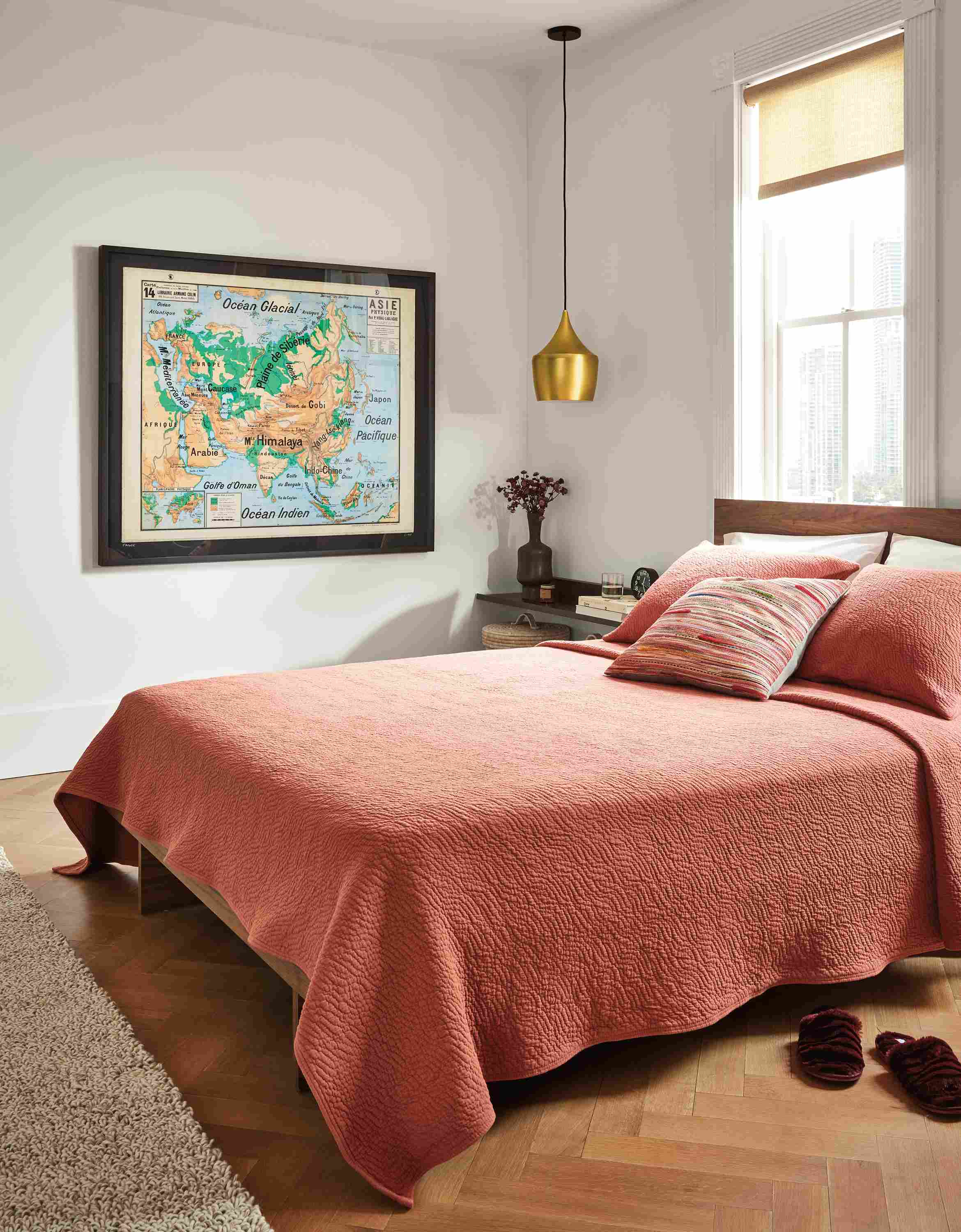 room setting including anton queen bed, thea coverlet, percale sheet set.