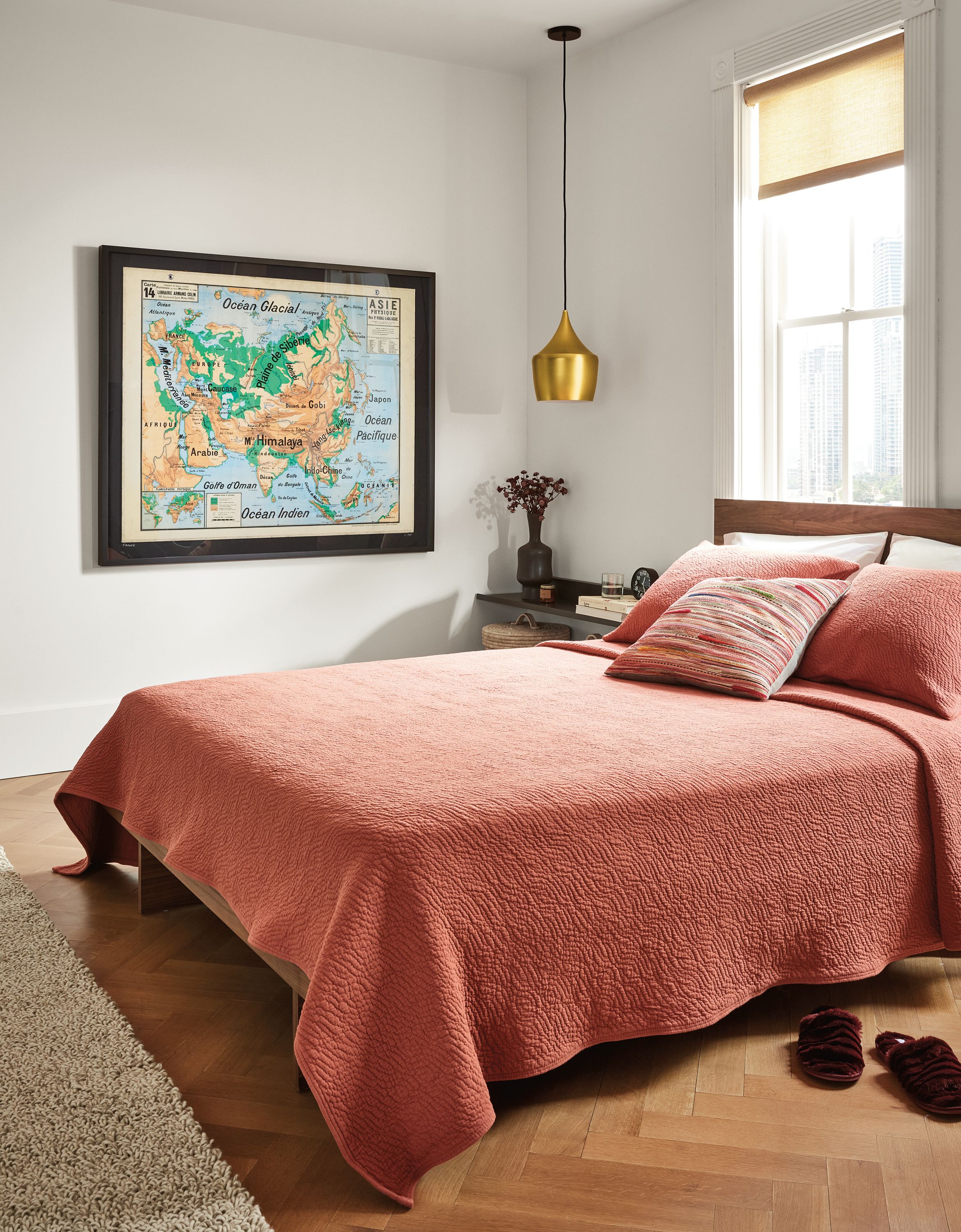 room setting including anton queen bed, thea coverlet, percale sheet set.