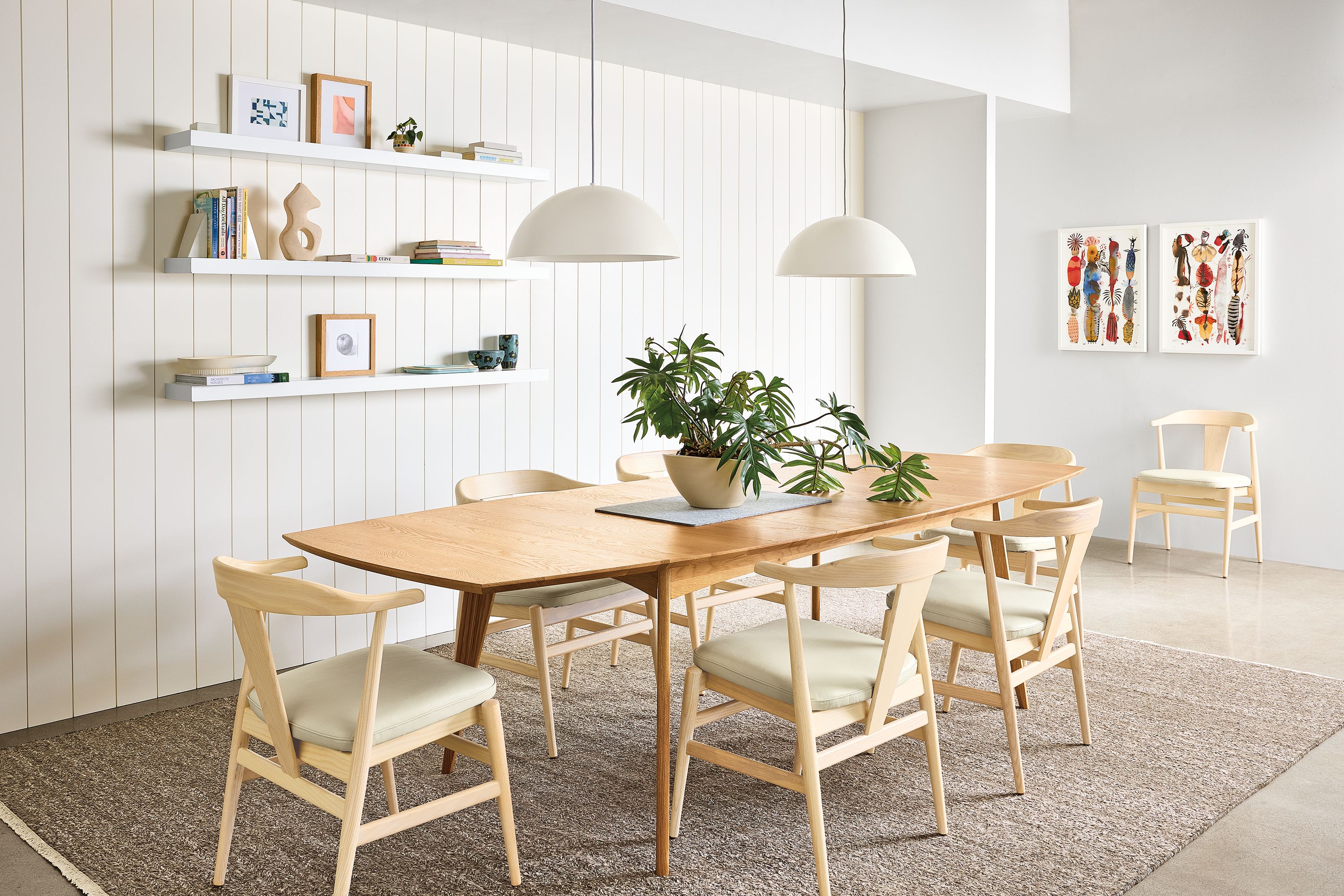 Chair in Pesaro ivory leather with sand stain frame