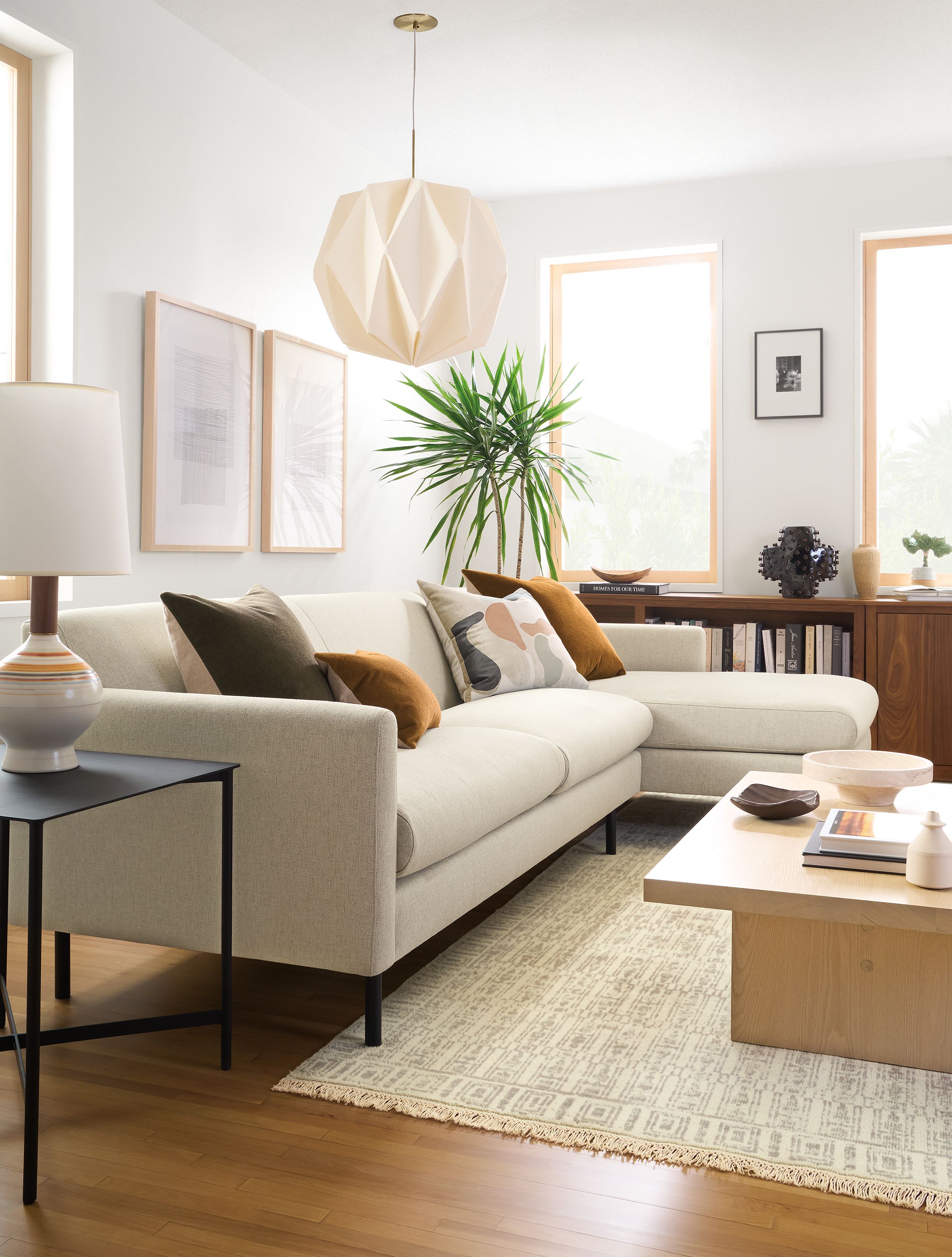 117" sofa with right-arm chaise in Sumner linen fabric
