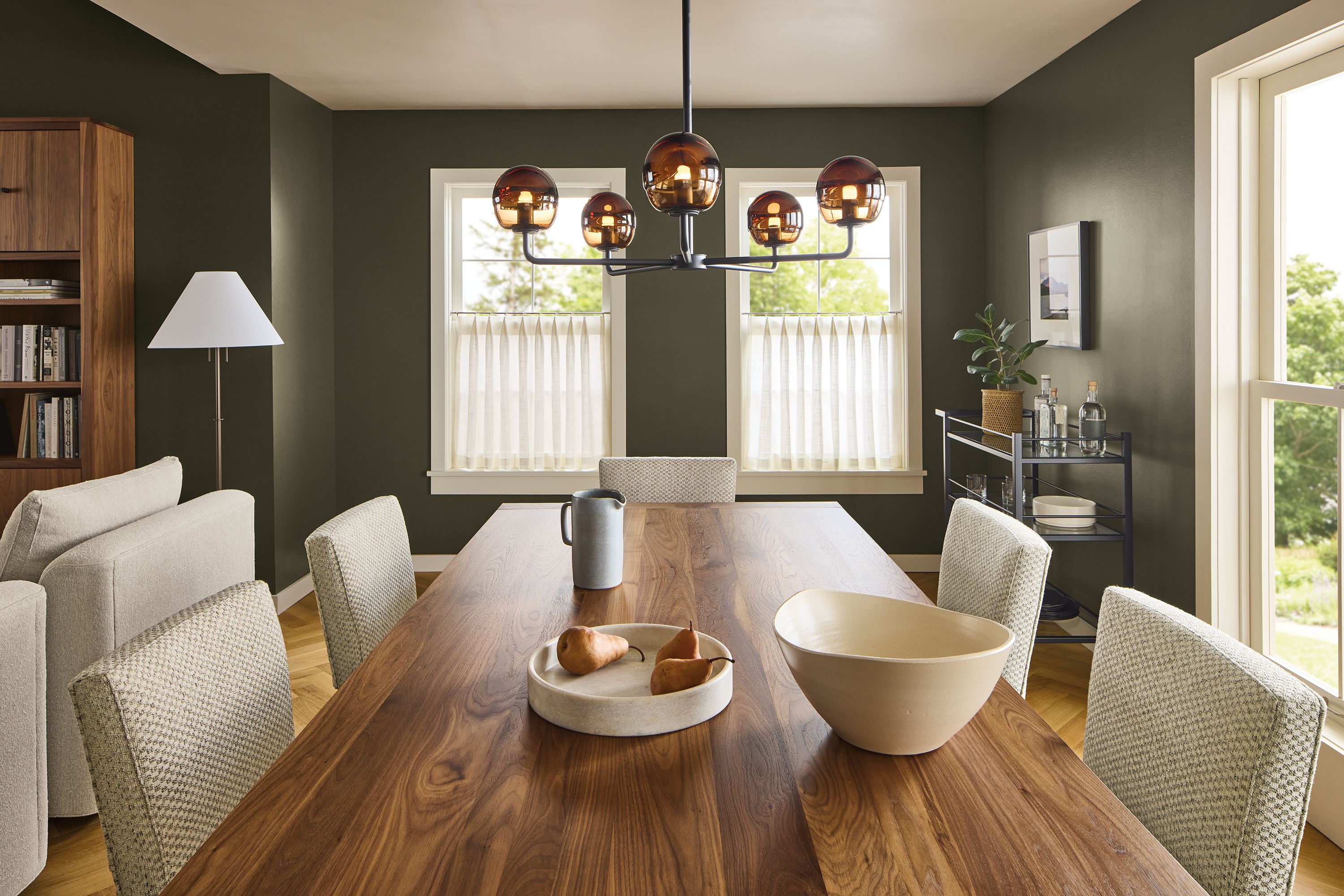 27" diam chandelier with chestnut globe glass shades