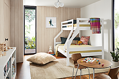 kids bedroom setting including waverly duo bunk, woodwind bookcases, perch table and perch chairs.