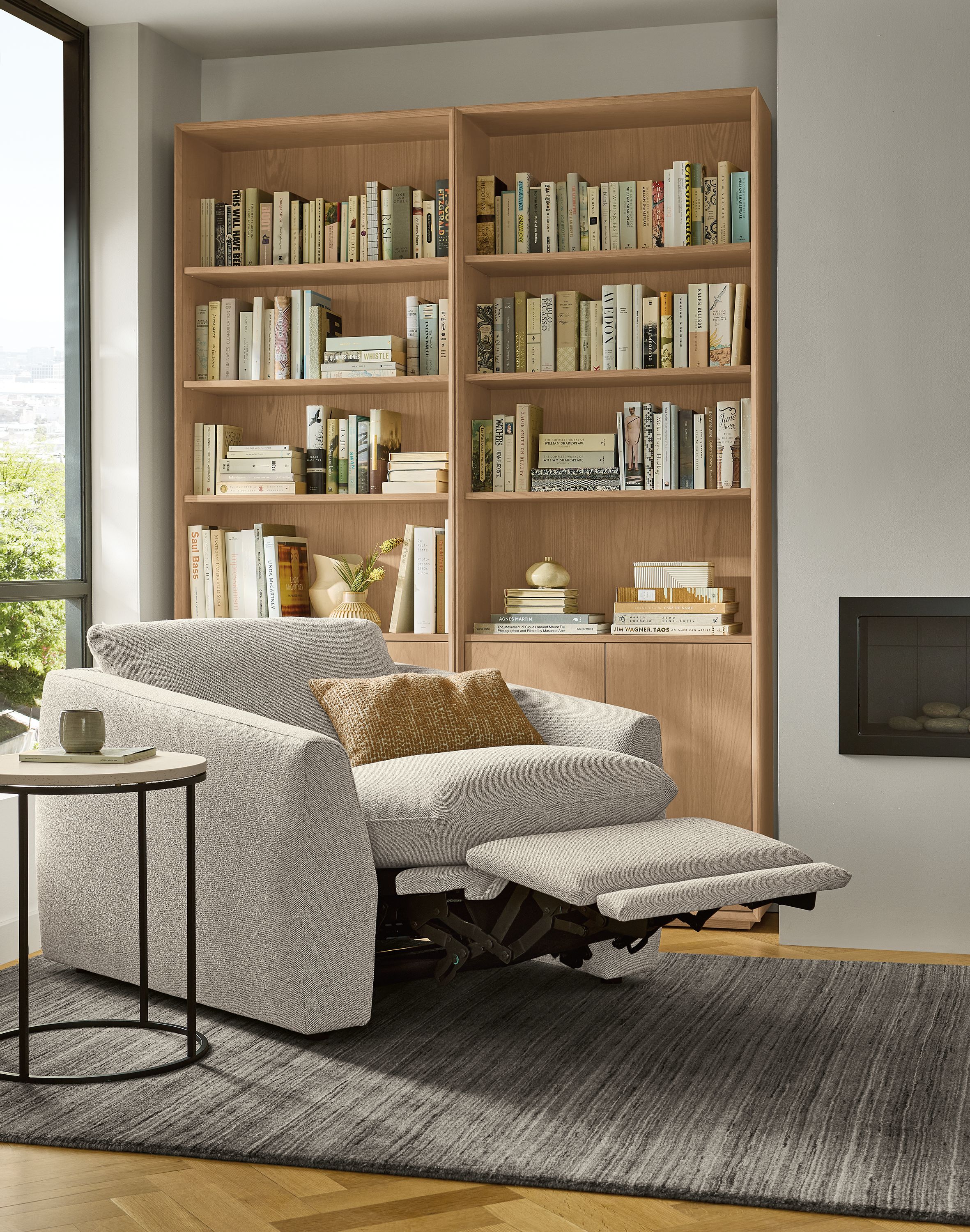 Power recliner in Tatum bone fabric