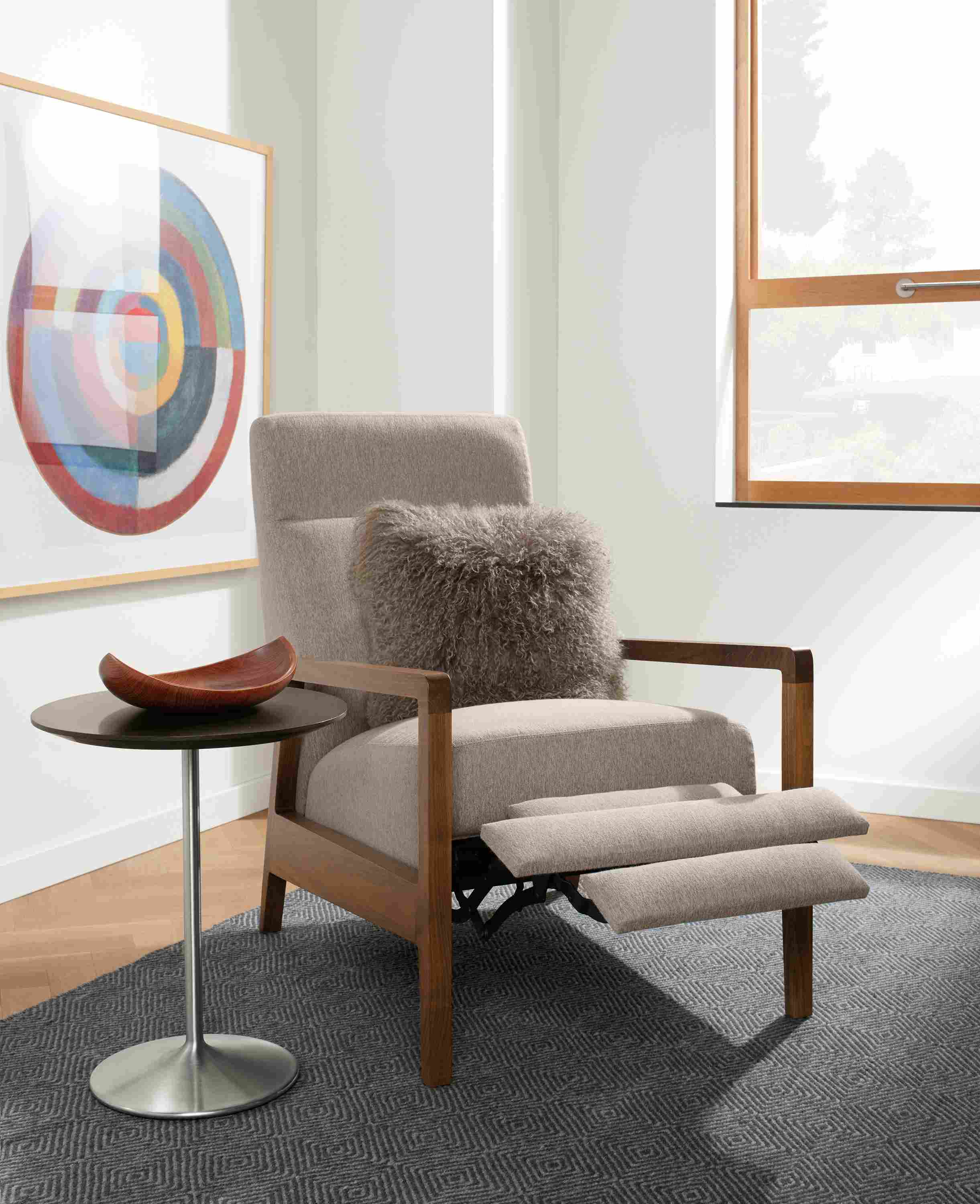Detail of Wesport recliner in flint ivory.