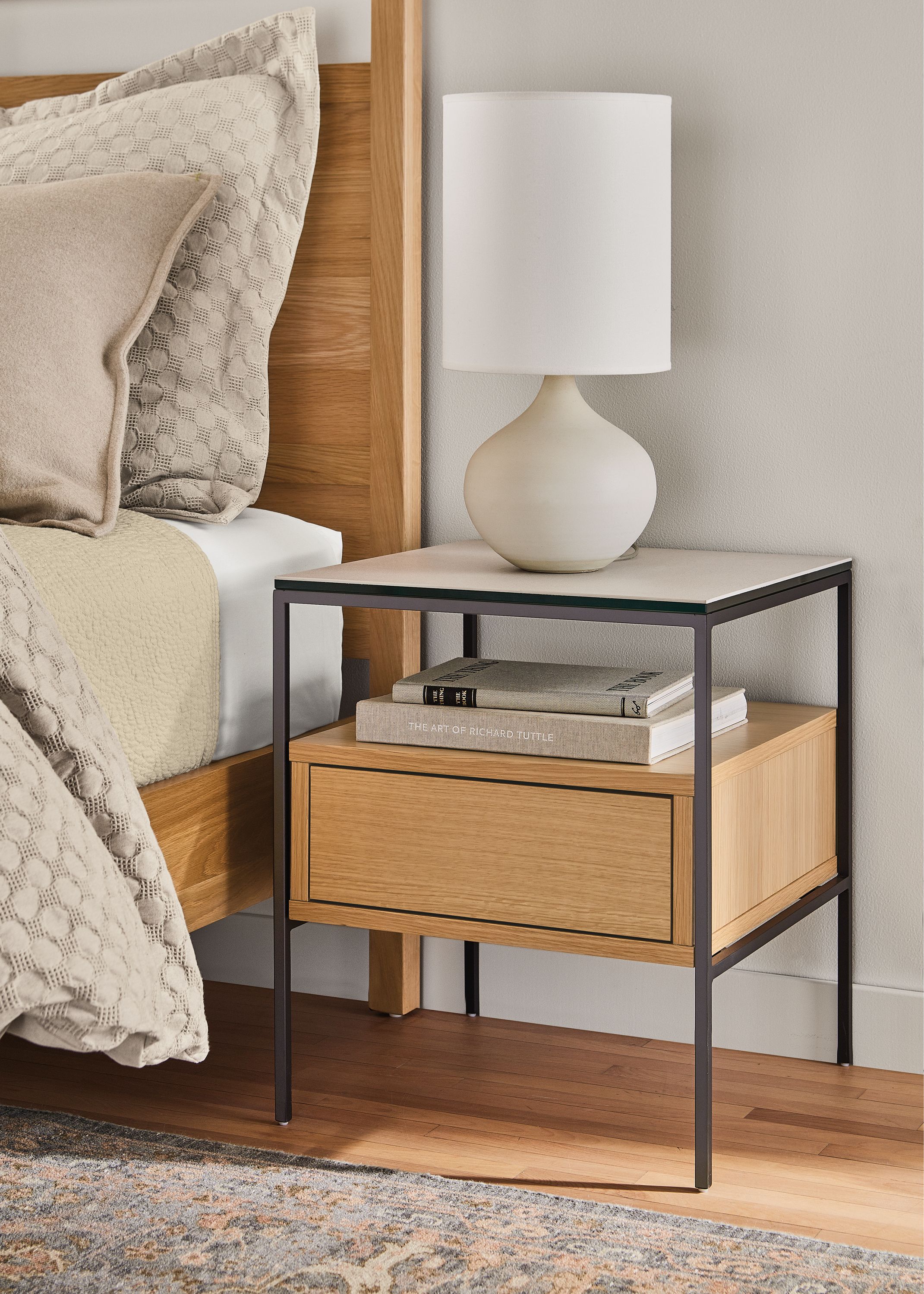 room setting including  berkeley queen bed, williams end table, vesuvio rug.