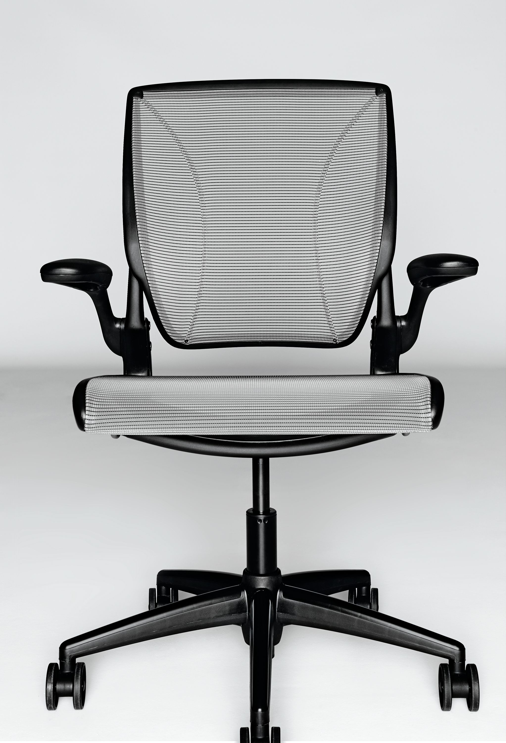 Diffrient World Office Chairs Modern Office Furniture Room