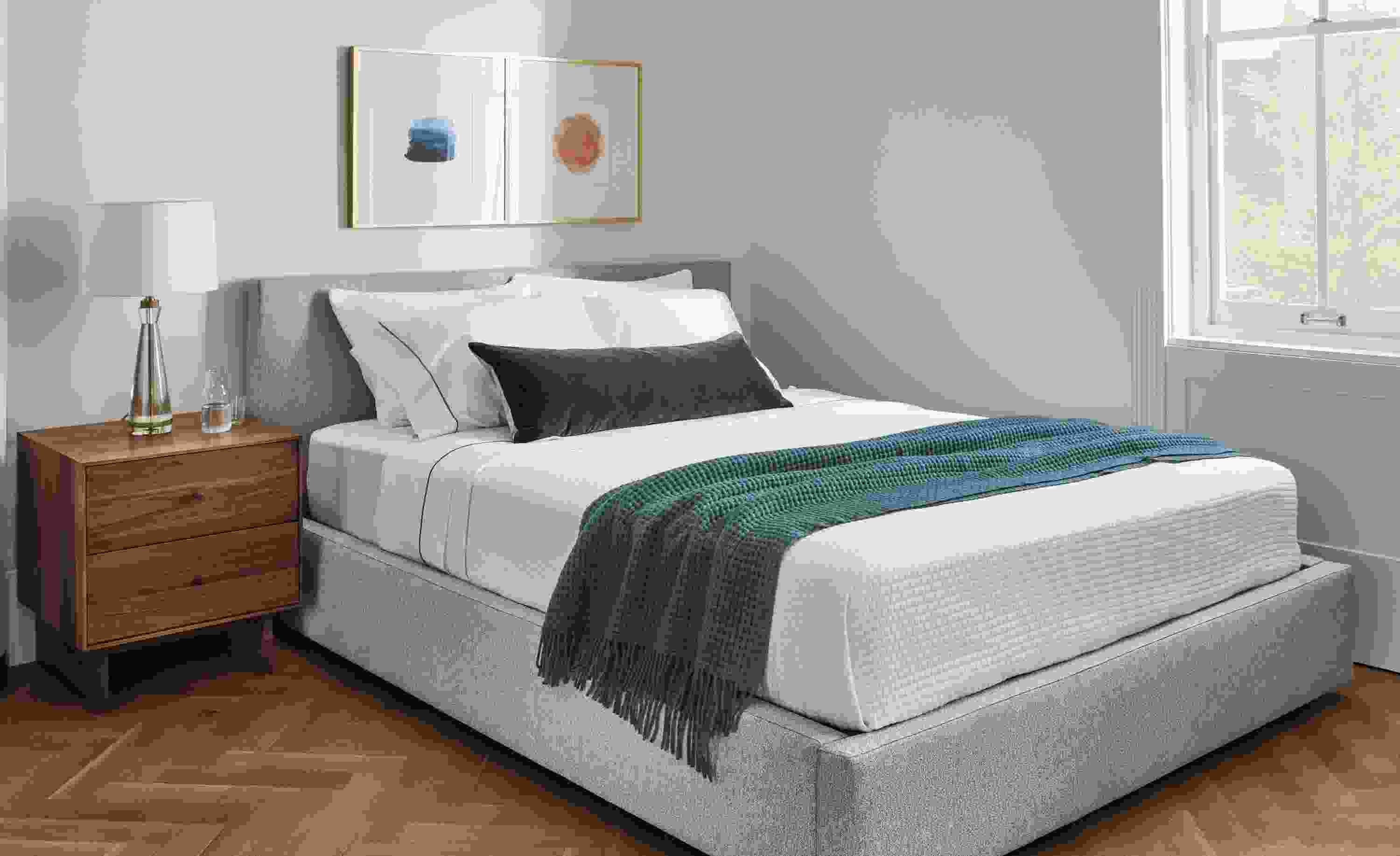 Bedroom with Wyatt queen bed in Boyer Grey with Hudson nightstand, Gatsby table lamp.
