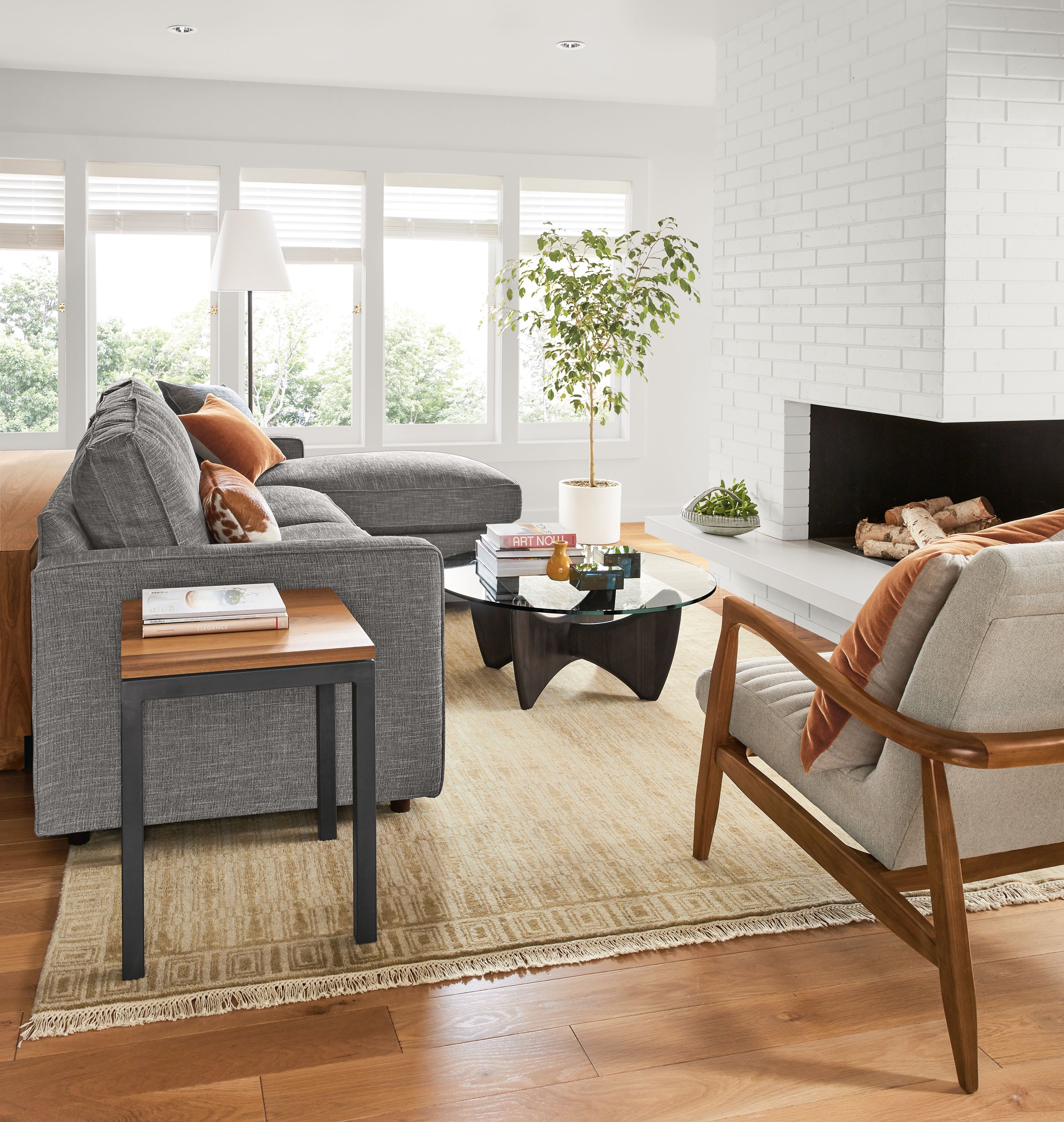 18w 18d 22h table - 1.5" leg with walnut top, natural steel base